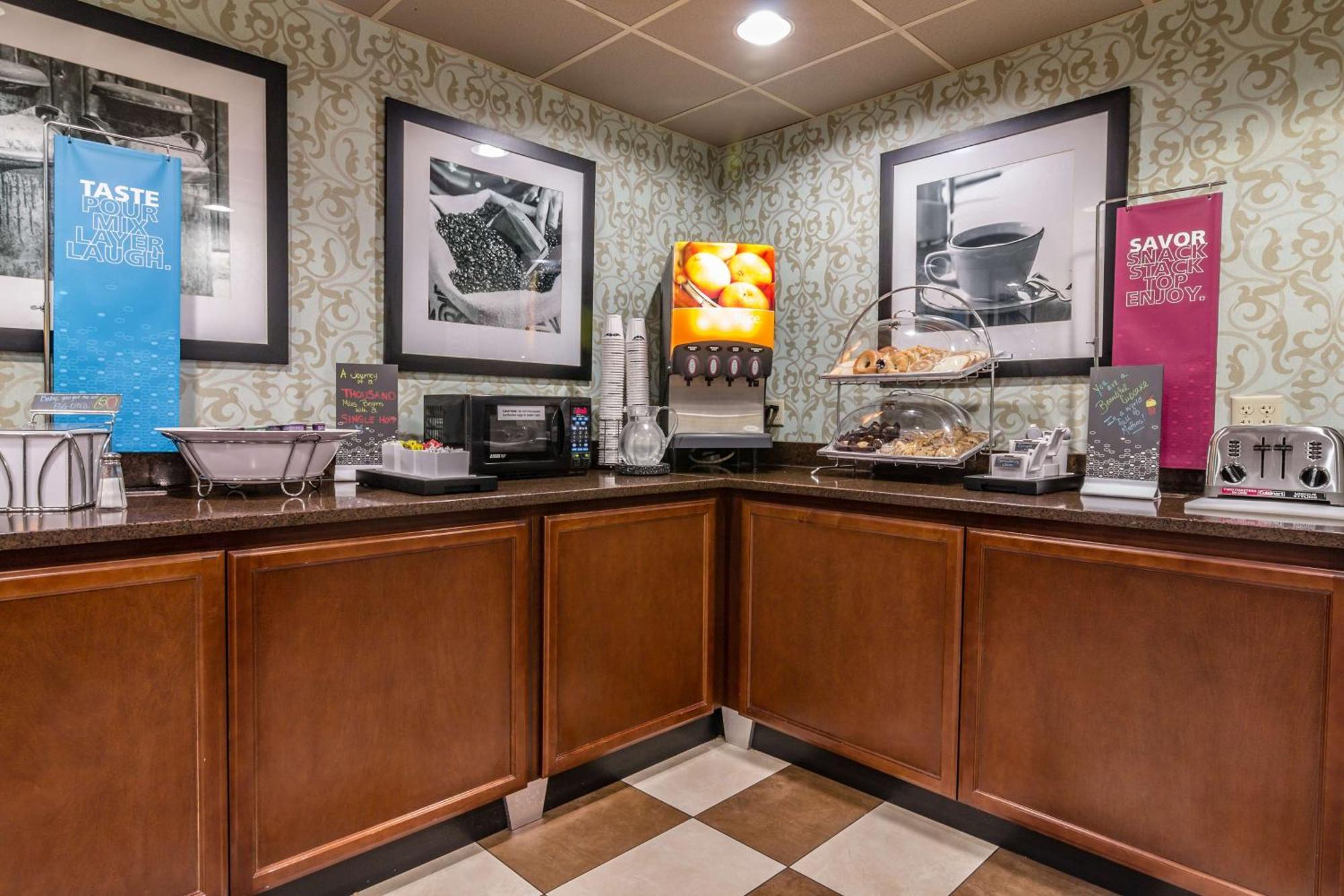 Hampton Inn Winchester-University/ Mall Kültér fotó